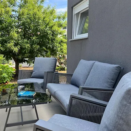 For Families And Couples In Pula, Stinjan דירה פולה