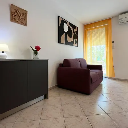 For Families And Couples In Pula, Stinjan 아파트 풀라