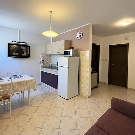 For Families And Couples In Pula, Stinjan 아파트