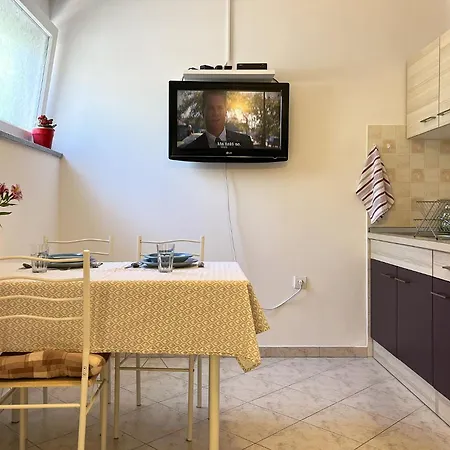 For Families And Couples In Pula, Stinjan *