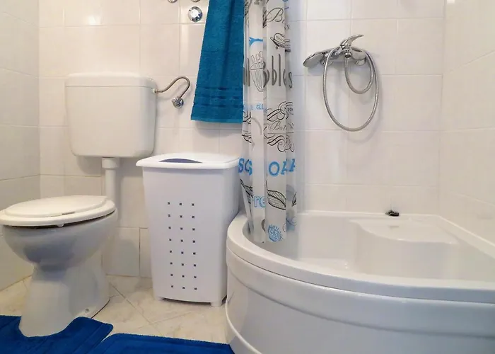 For Families And Couples In Pula, Stinjan Lägenhet *