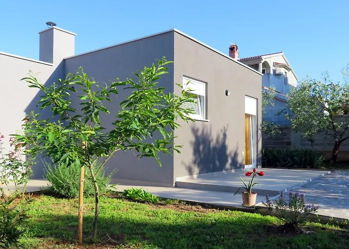 Apartment For Families And Couples In Pula, Stinjan *