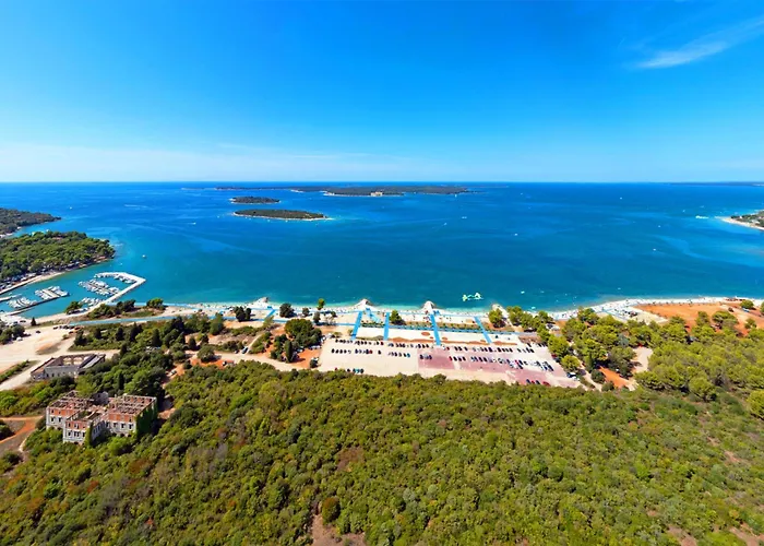 For Families And Couples In Pula, Stinjan Apartment