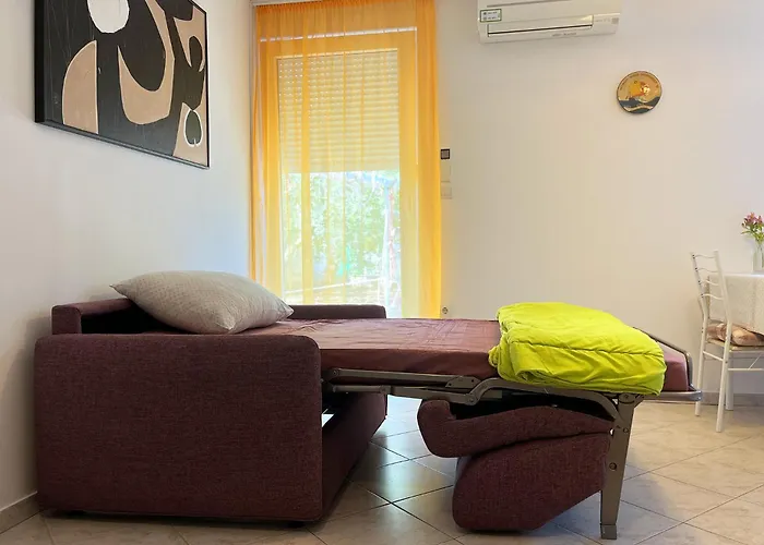 For Families And Couples In Pula, Stinjan Apartment *