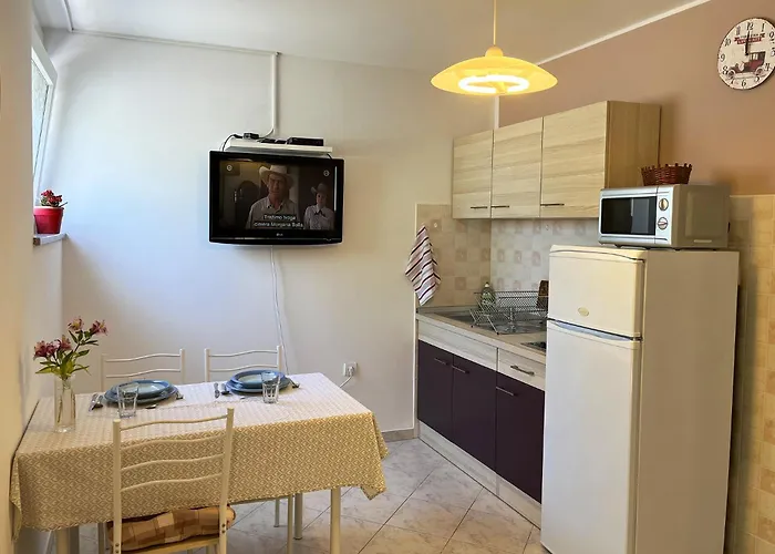 Lägenhet For Families And Couples In Pula, Stinjan Pula