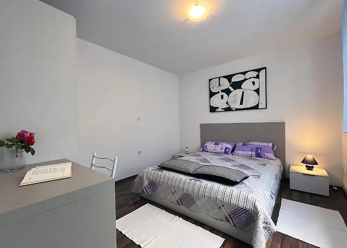 For Families And Couples In Pula, Stinjan * Pula