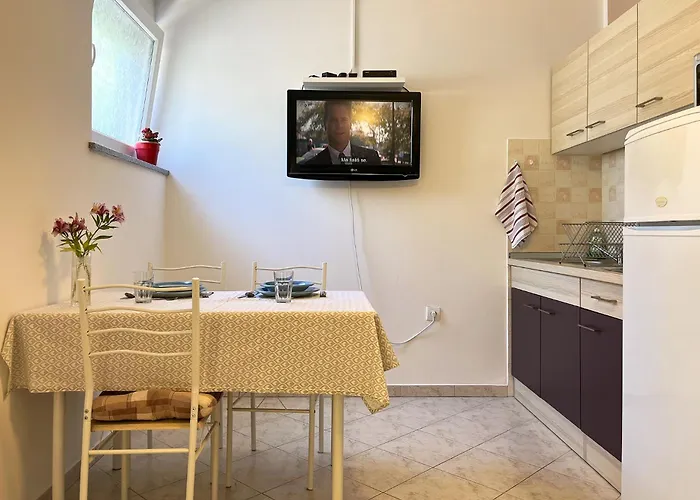 For Families And Couples In Pula, Stinjan *
